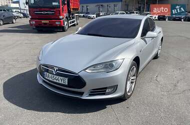 Ліфтбек Tesla Model S 2013 в 