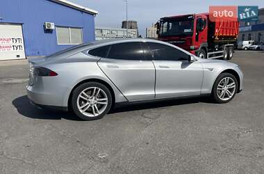 Ліфтбек Tesla Model S 2013 в 