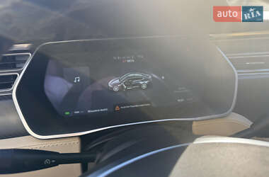 Ліфтбек Tesla Model S 2014 в 