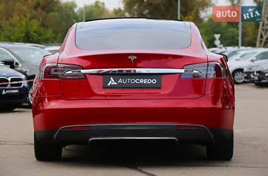 Ліфтбек Tesla Model S 2013 в 