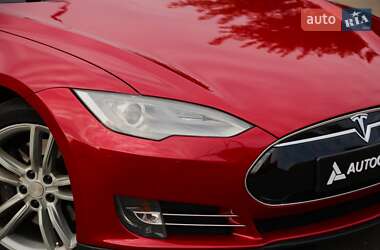 Ліфтбек Tesla Model S 2013 в 