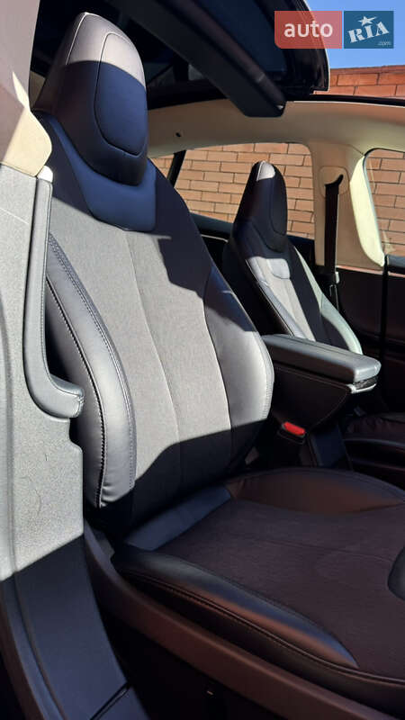 Ліфтбек Tesla Model S 2013 в Вінниці