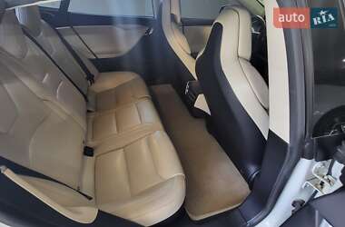 Лифтбек Tesla Model S 2017 в 