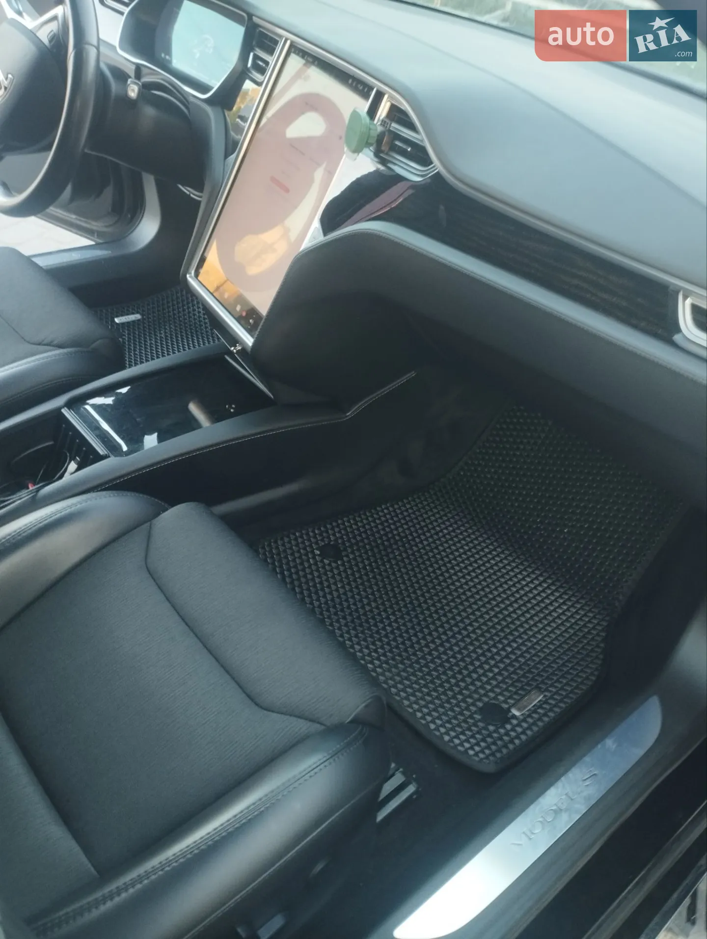 2018 Tesla Model S - мініатюра 9