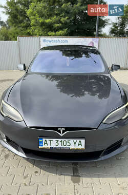 Лифтбек Tesla Model S 2016 в Снятине