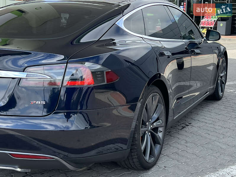 Ліфтбек Tesla Model S 2014 в Дрогобичі фото 23 Ліфтбек Tesla Model S 2014 в Дрогобичі