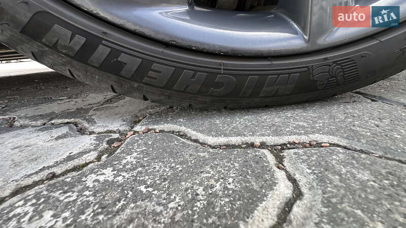 Ліфтбек Tesla Model S 2014 в Дрогобичі фото 47 Ліфтбек Tesla Model S 2014 в Дрогобичі