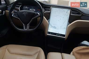 Ліфтбек Tesla Model S 2015 в Києві