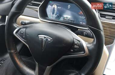 Ліфтбек Tesla Model S 2015 в Києві
