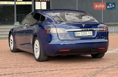 Ліфтбек Tesla Model S 2016 в 