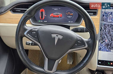 Лифтбек Tesla Model S 2019 в 