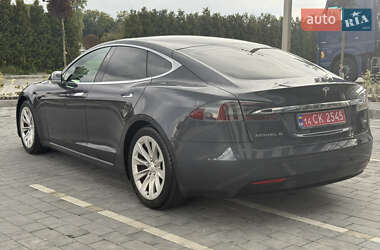 Лифтбек Tesla Model S 2017 в 