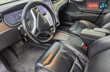 Лифтбек Tesla Model S 2017 в Ровно