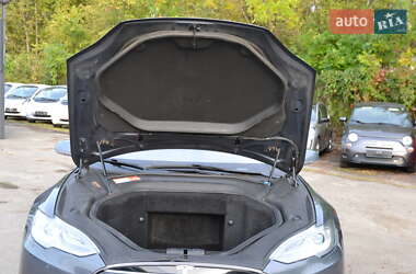 Ліфтбек Tesla Model S 2015 в 