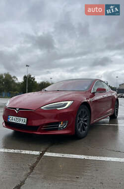 Лифтбек Tesla Model S 2017 в 