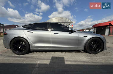 Ліфтбек Tesla Model S 2024 в 