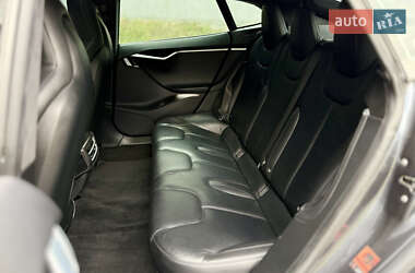 Ліфтбек Tesla Model S 2016 в 