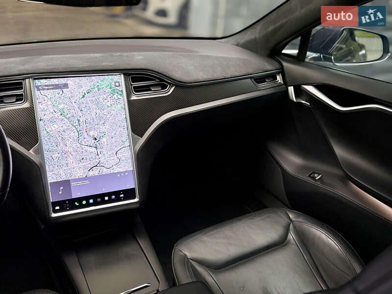 Лифтбек Tesla Model S 2016 в Харькове