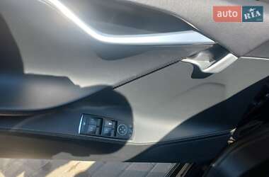 Ліфтбек Tesla Model S 2014 в 