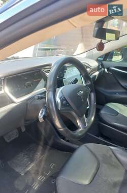 Ліфтбек Tesla Model S 2014 в 