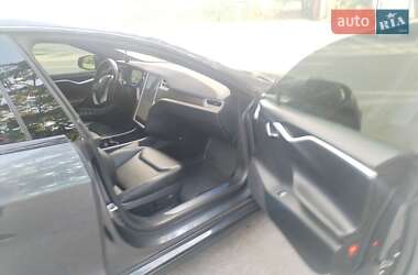 Лифтбек Tesla Model S 2016 в 