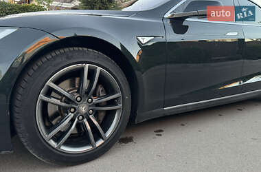 Лифтбек Tesla Model S 2012 в 