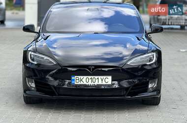 Ліфтбек Tesla Model S 2018 в 
