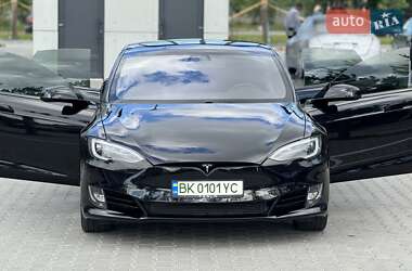 Ліфтбек Tesla Model S 2018 в 