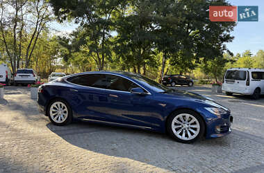 Ліфтбек Tesla Model S 2016 в 