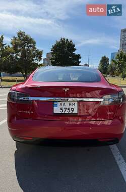Лифтбек Tesla Model S 2016 в 