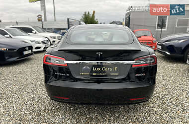Ліфтбек Tesla Model S 2017 в 