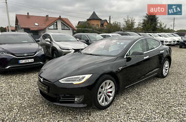 Ліфтбек Tesla Model S 2017 в 