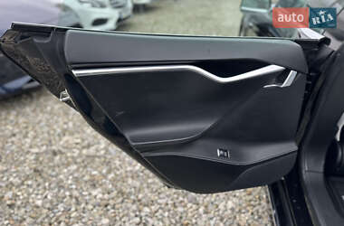 Ліфтбек Tesla Model S 2017 в 