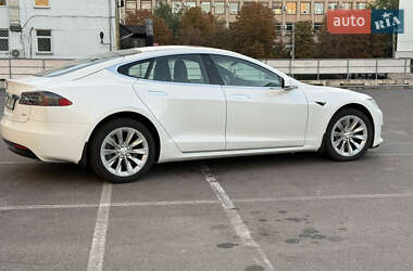 Ліфтбек Tesla Model S 2017 в 
