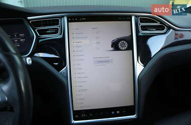 Ліфтбек Tesla Model S 2018 в 