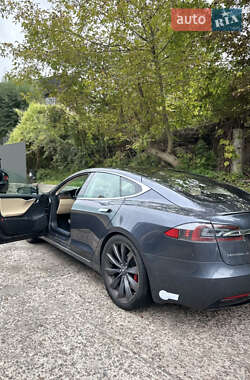Ліфтбек Tesla Model S 2017 в 
