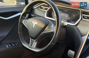 Лифтбек Tesla Model S 2014 в 