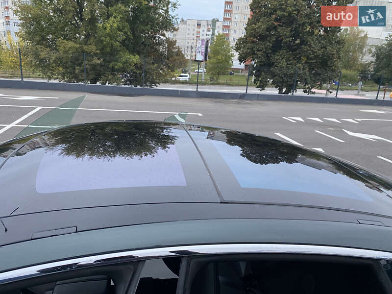 Ліфтбек Tesla Model S 2014 в Чернігові