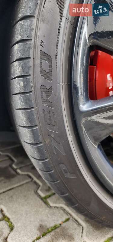 Лифтбек Tesla Model S 2017 в Хмельницком