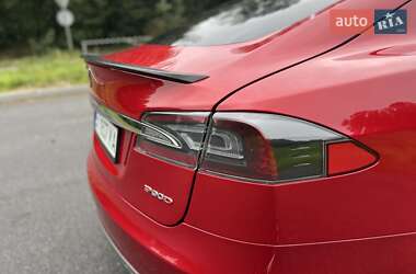 Ліфтбек Tesla Model S 2014 в 