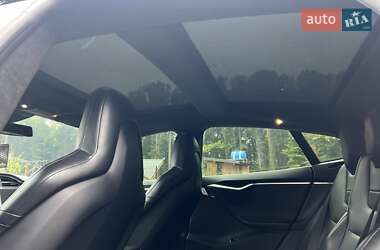 Ліфтбек Tesla Model S 2014 в 