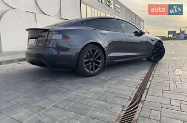 Ліфтбек Tesla Model S 2021 в 
