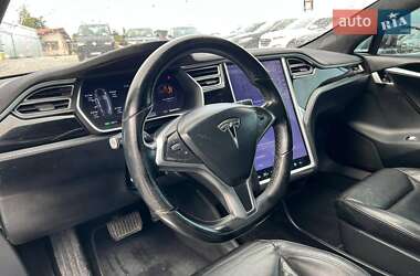 Ліфтбек Tesla Model S 2015 в 