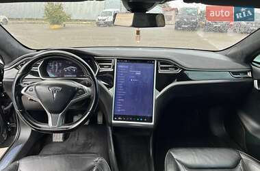 Ліфтбек Tesla Model S 2015 в 