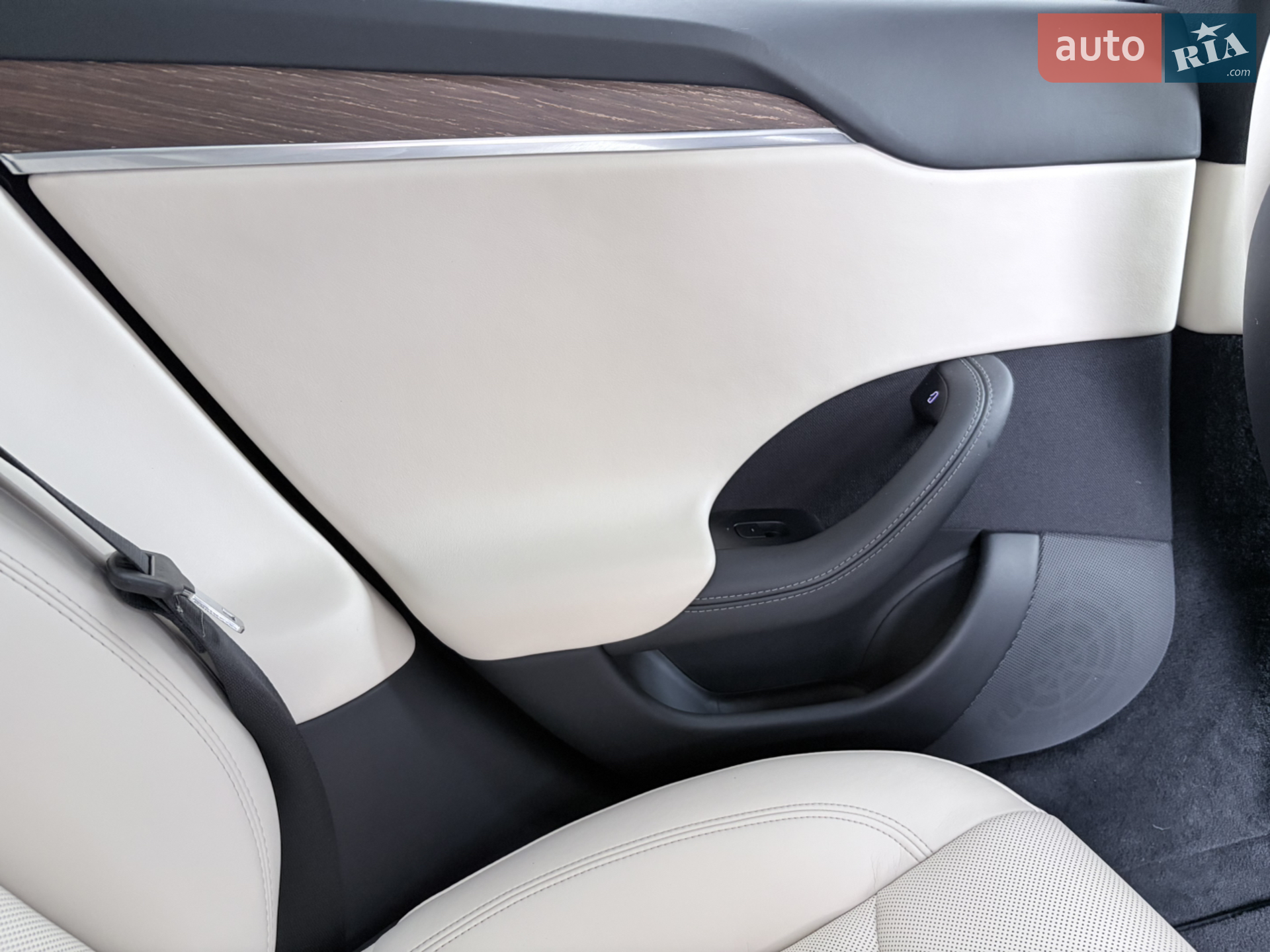 2022 Tesla Model S - мініатюра 31