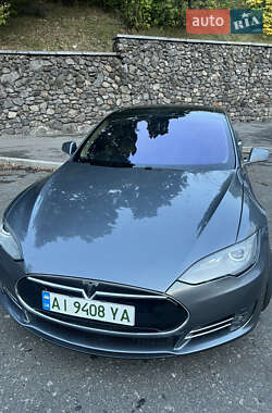 Ліфтбек Tesla Model S 2013 в 