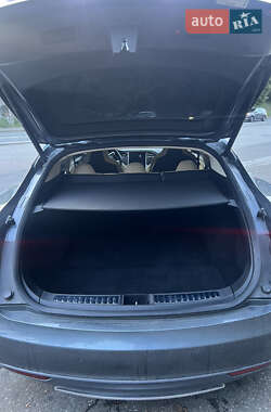 Ліфтбек Tesla Model S 2013 в 