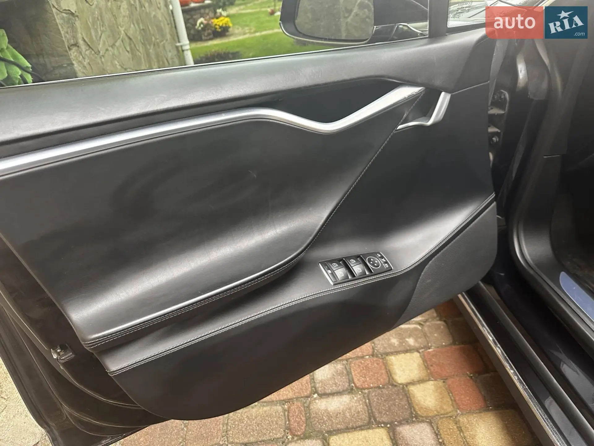 2015 Tesla Model S - мініатюра 9