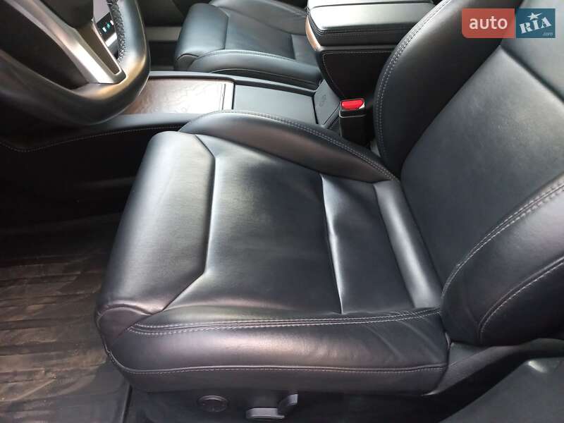 Лифтбек Tesla Model S 2018 в Шептицькому