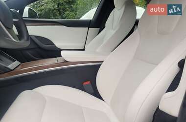 Ліфтбек Tesla Model S 2021 в 